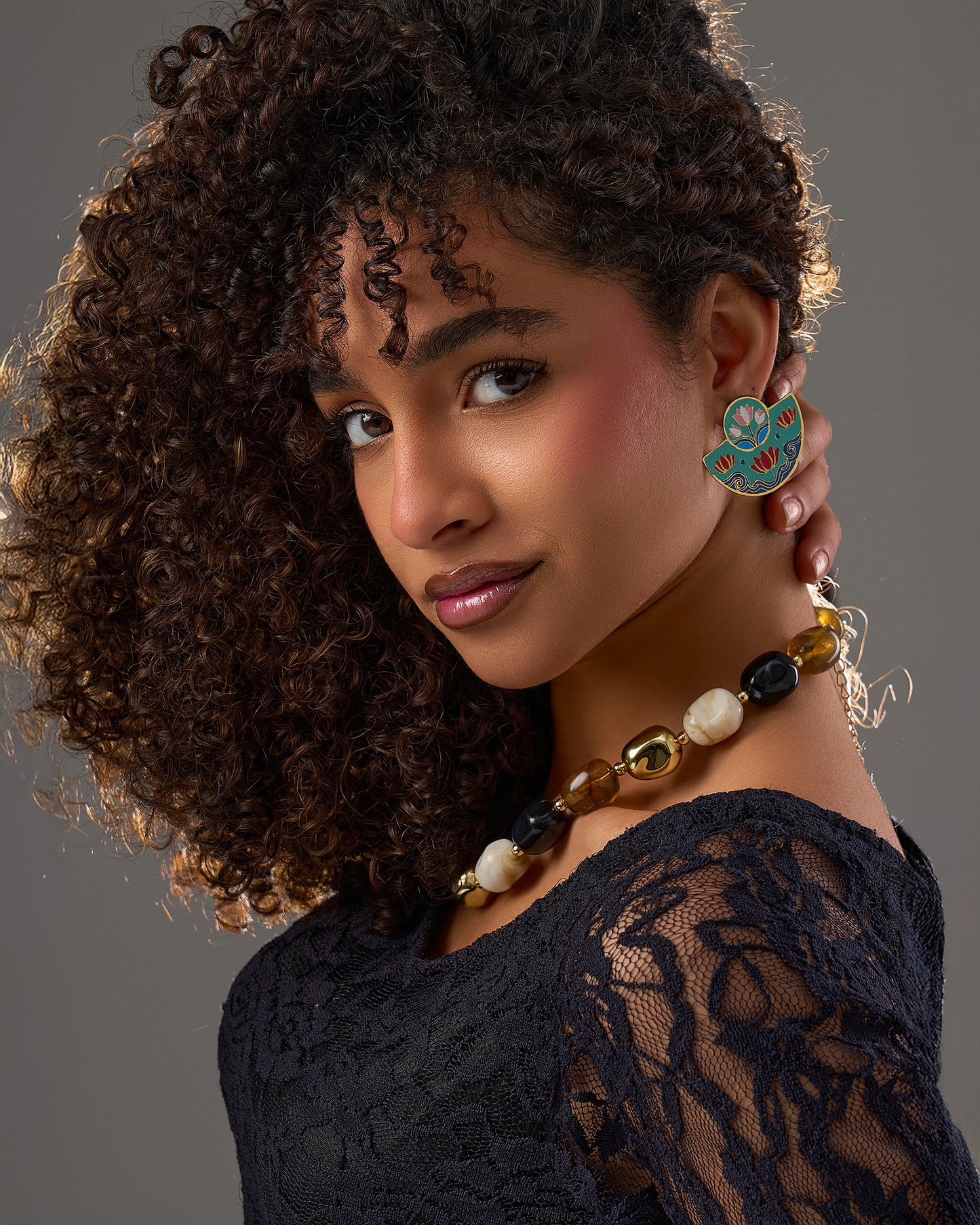 Colored flowers earrings