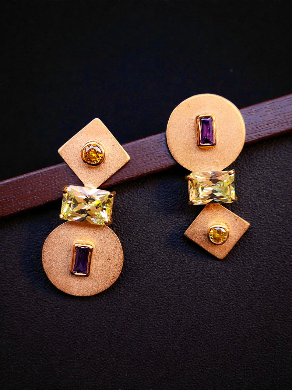 Brass zircon earrings