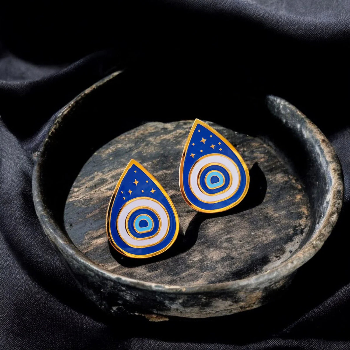 Eye drop earrings