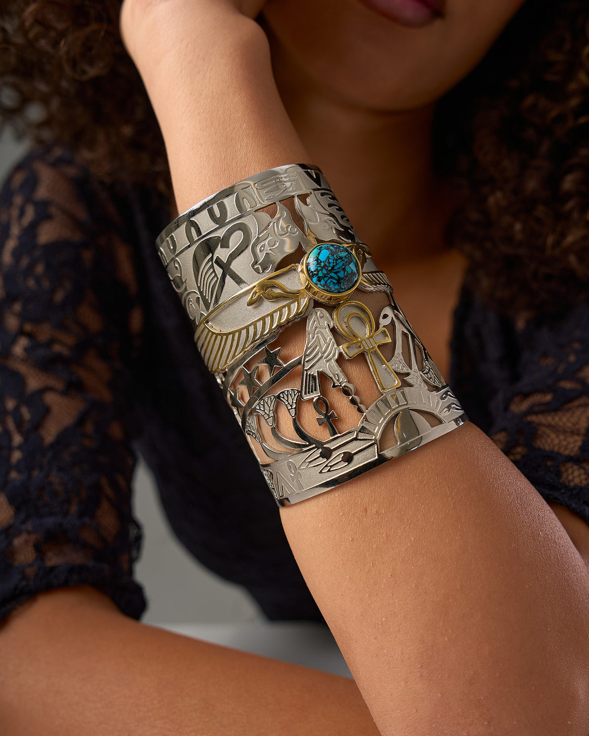 Pharaonic bangle