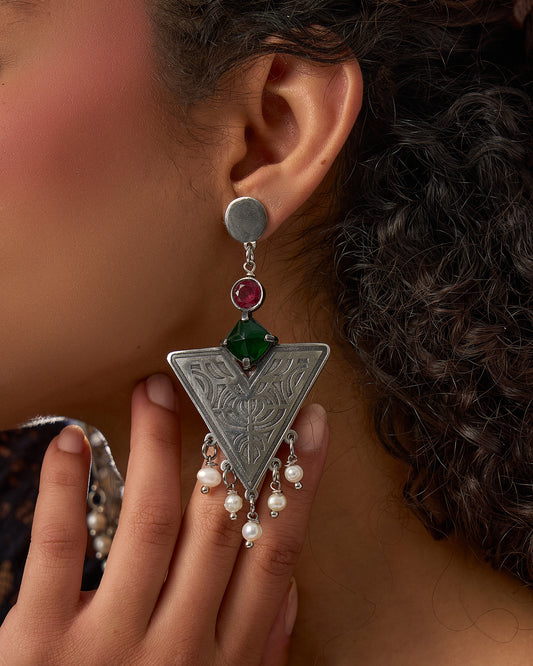 Triangle pearl Earrings
