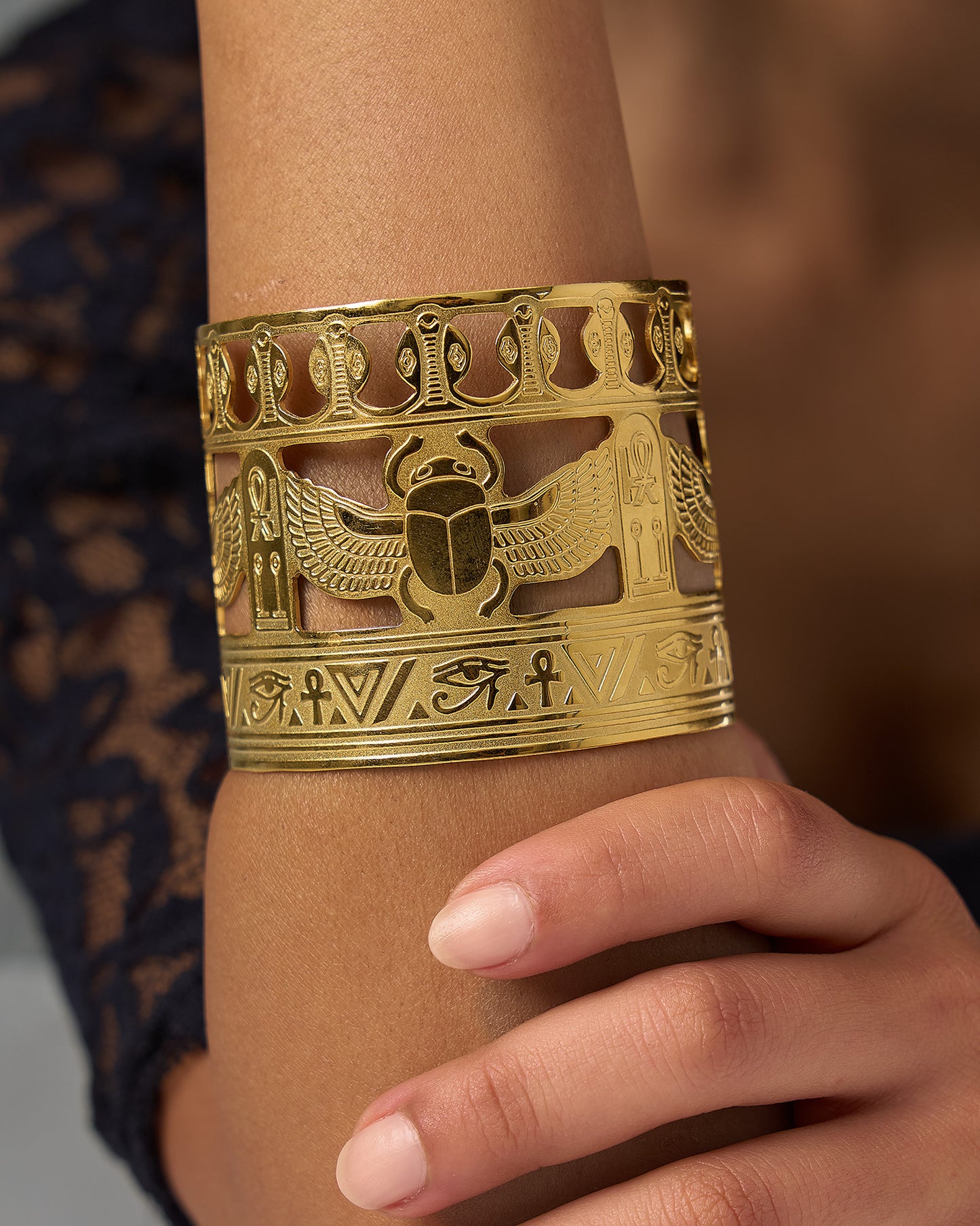 Scarab golden wings Bangle