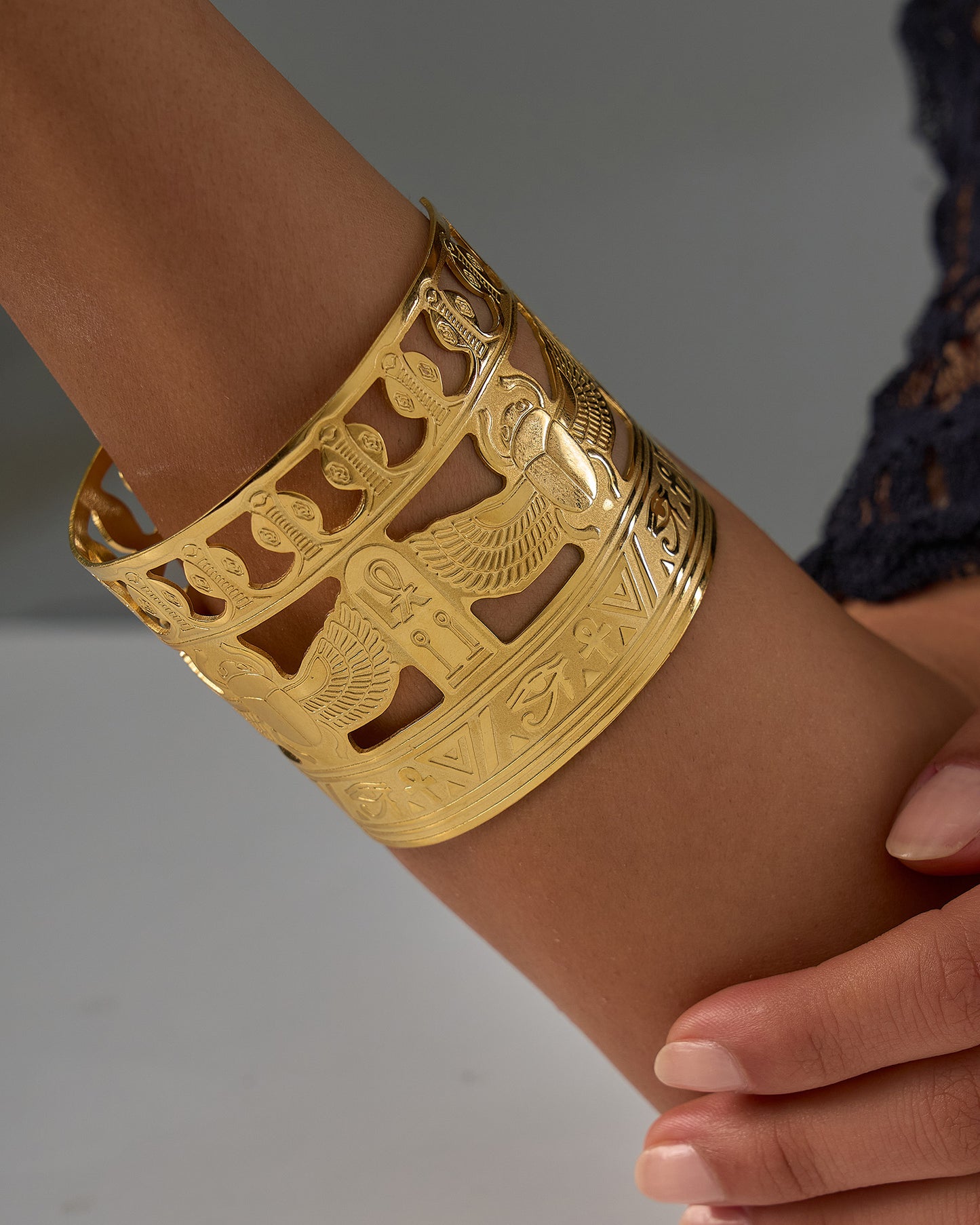 Scarab golden wings Bangle