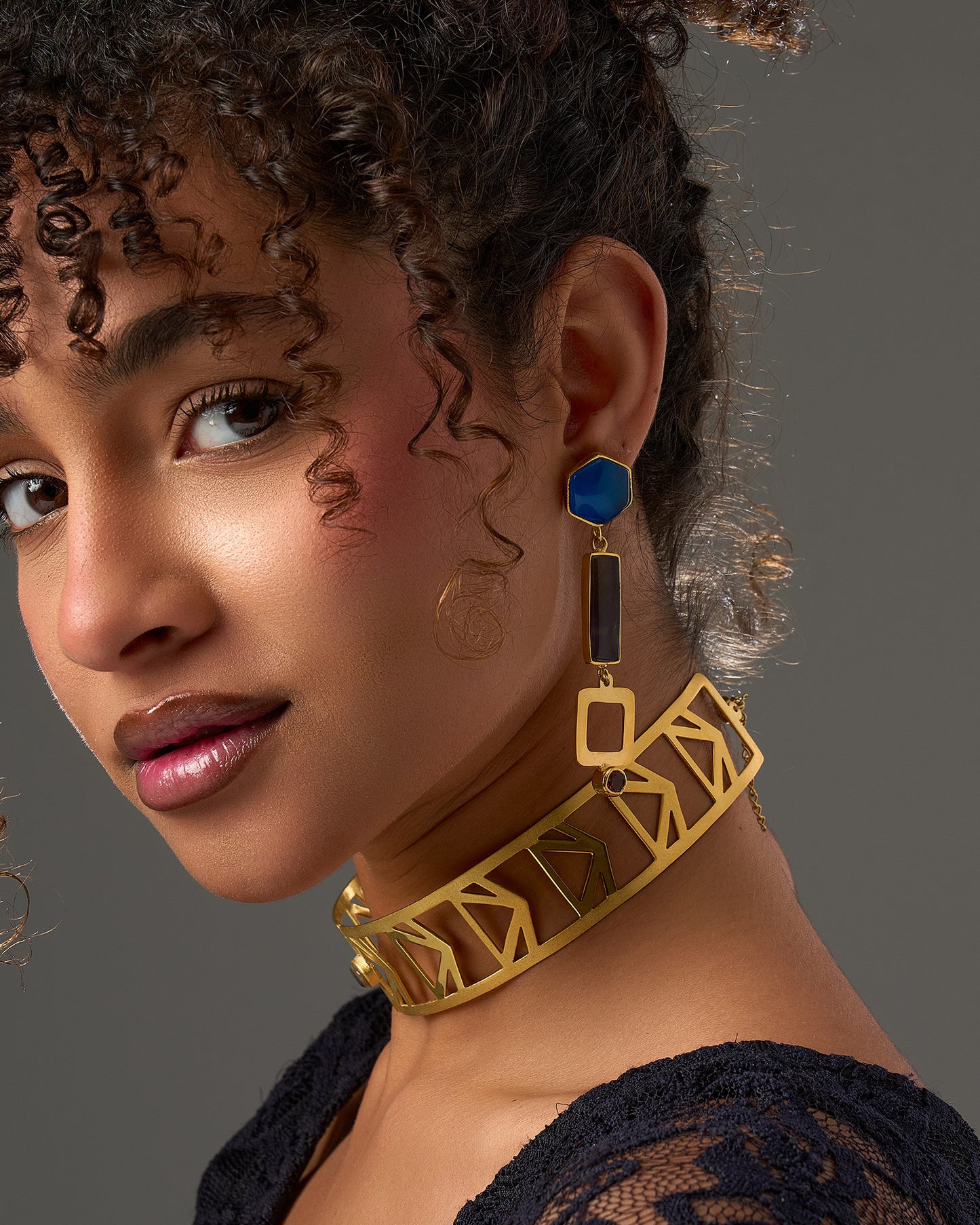 Zircon fingers Earrings