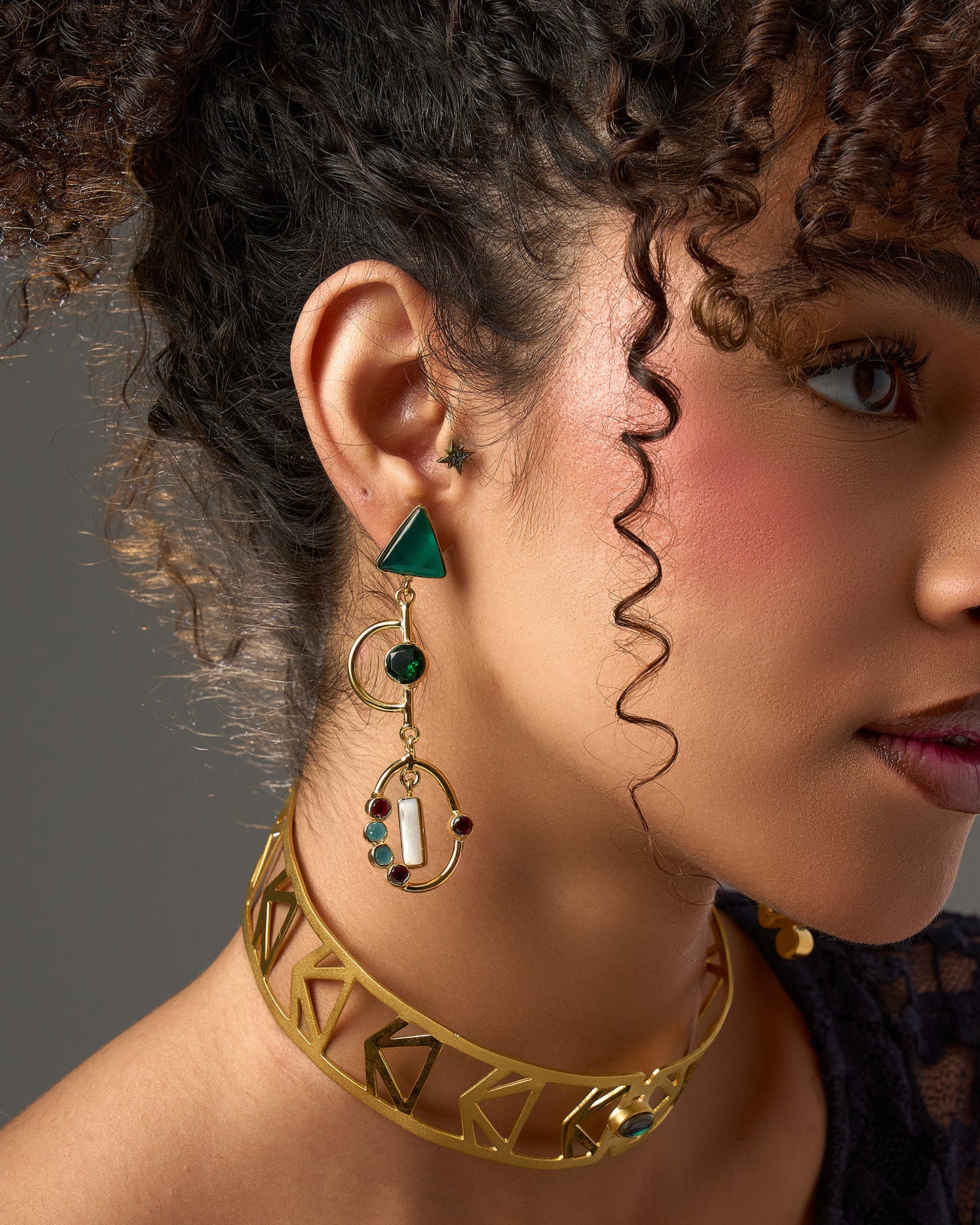 Zircon fingers Earrings