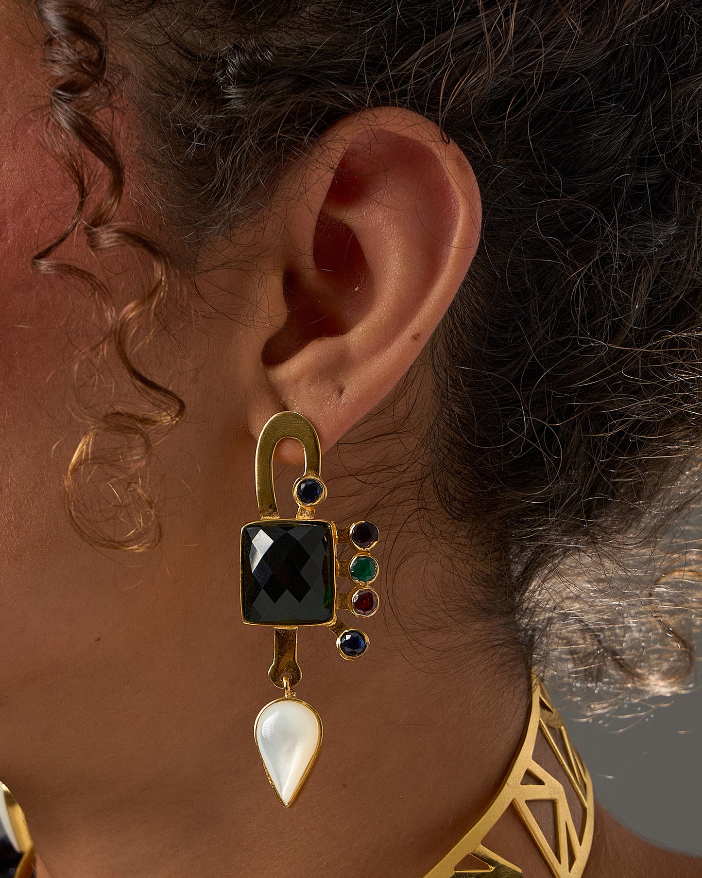 Zircon arrow Earrings