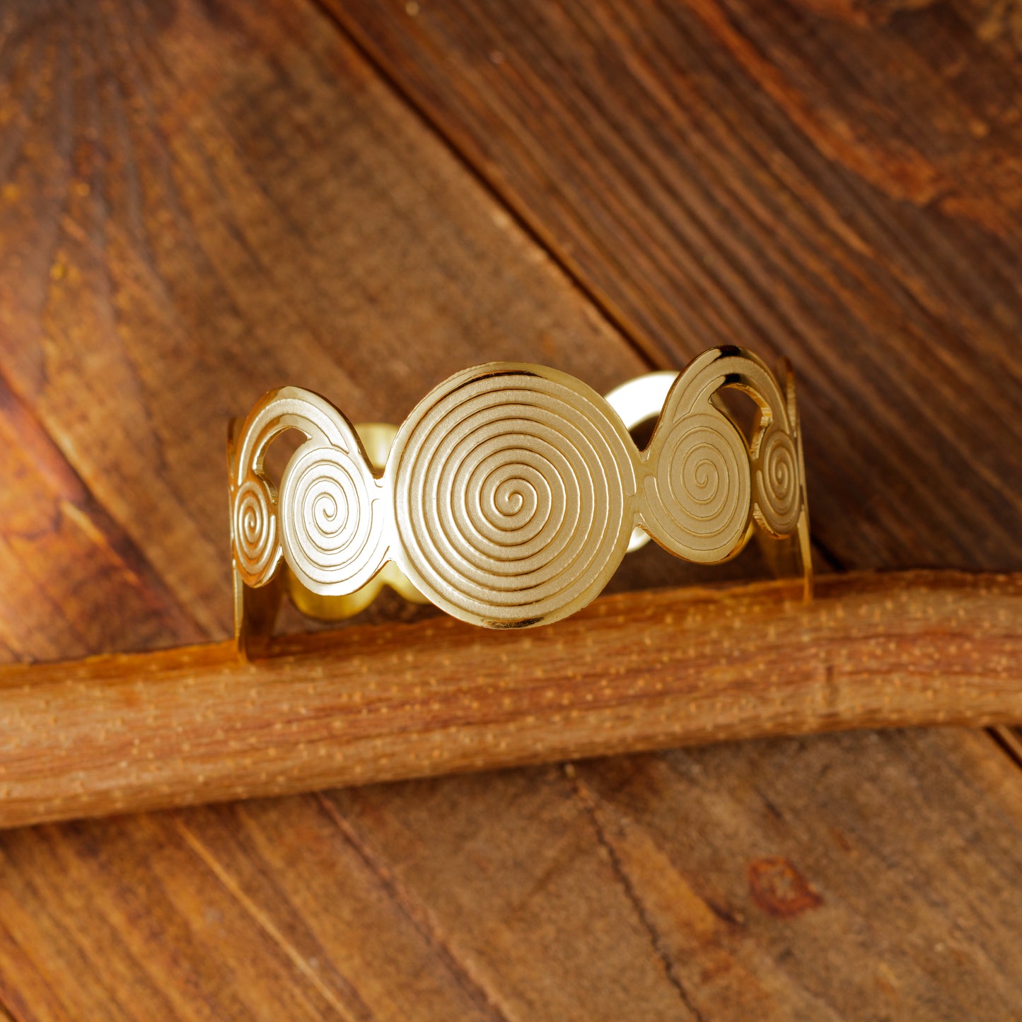 Snails Bangle & Choker