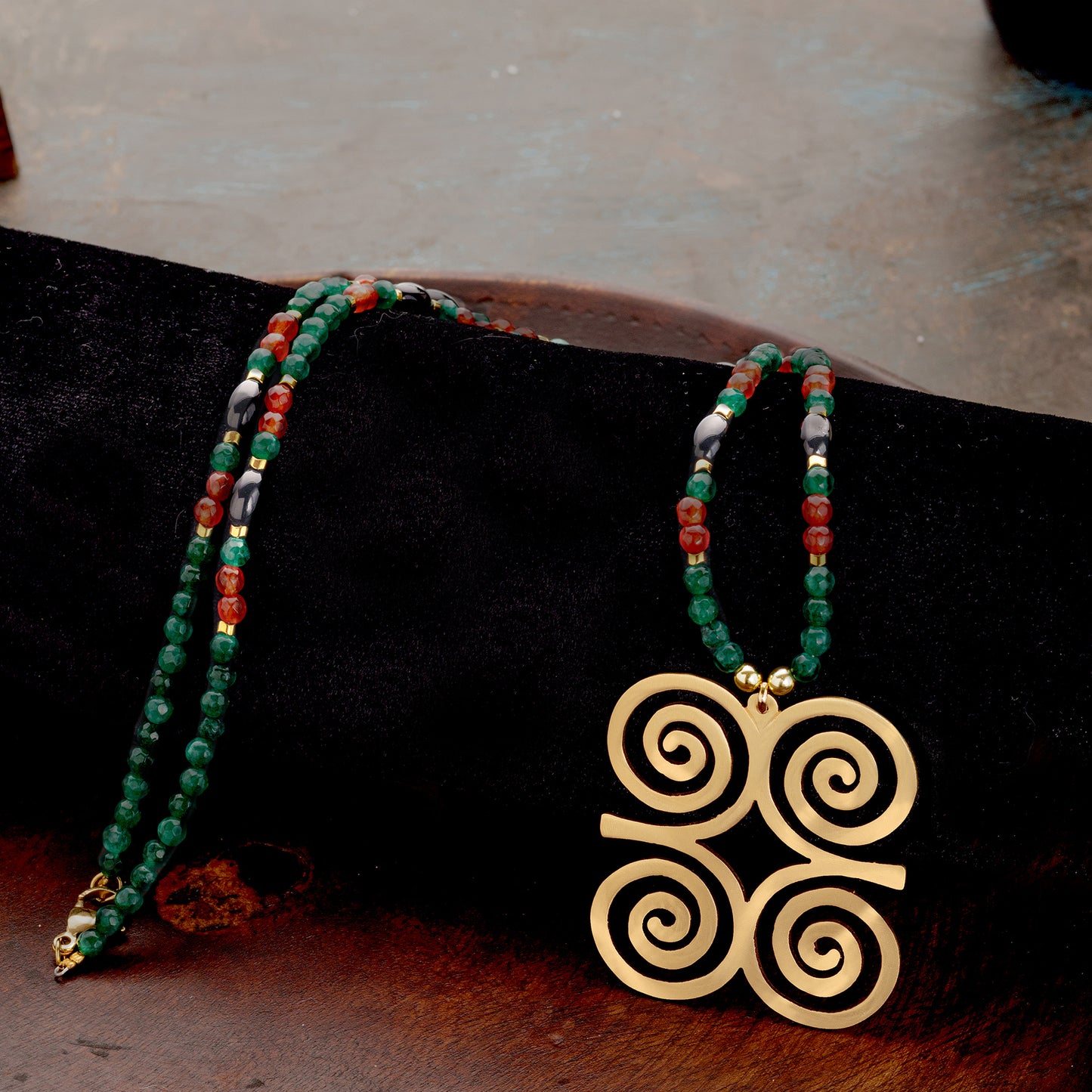 Snails necklace
