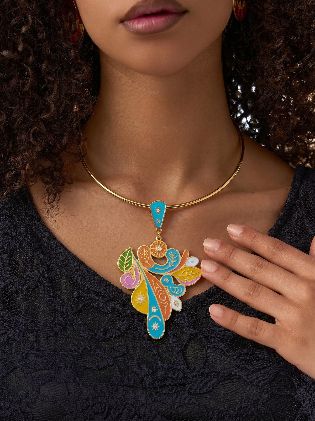 Funky leaves necklace