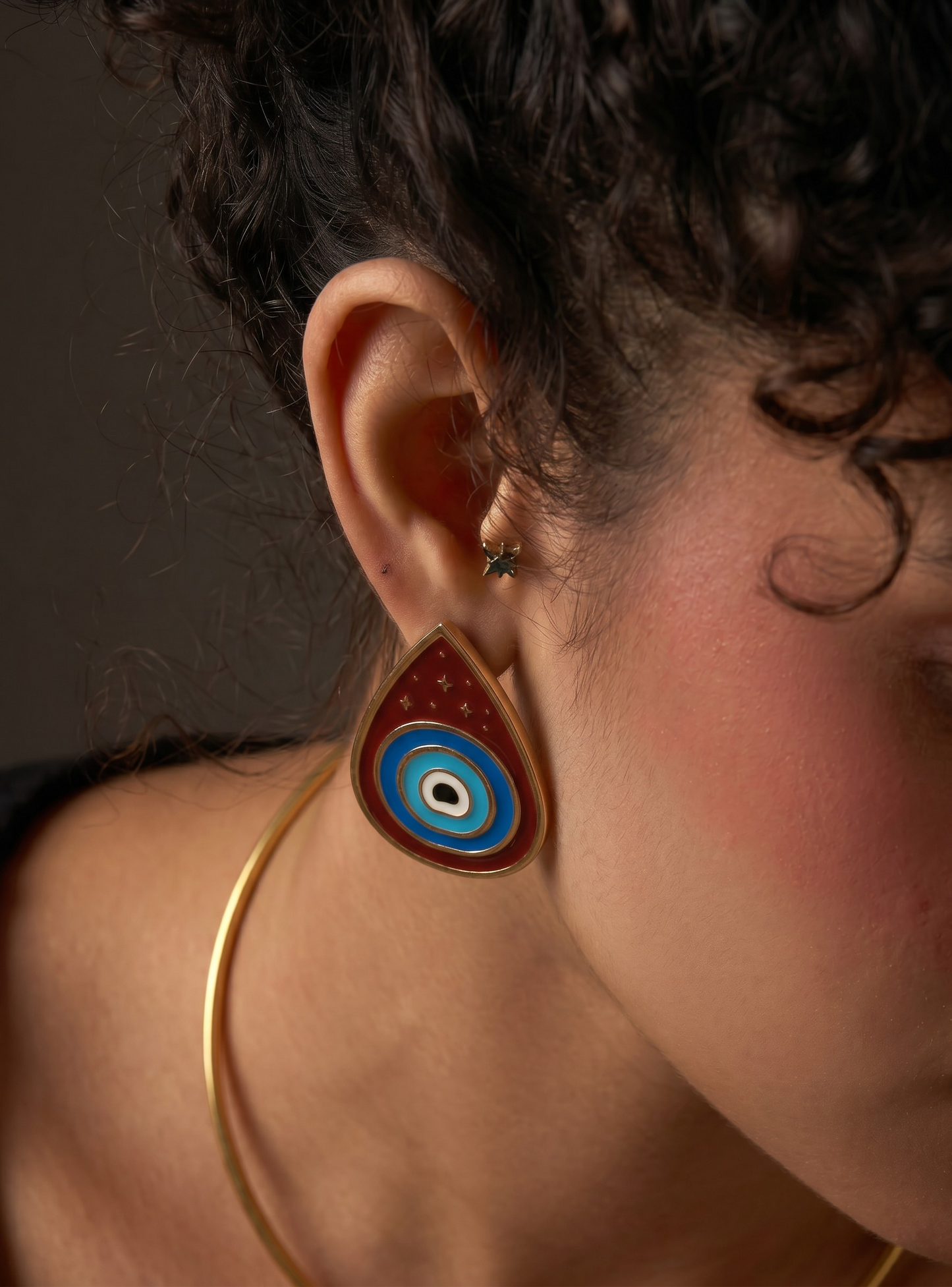 Eye drop earrings