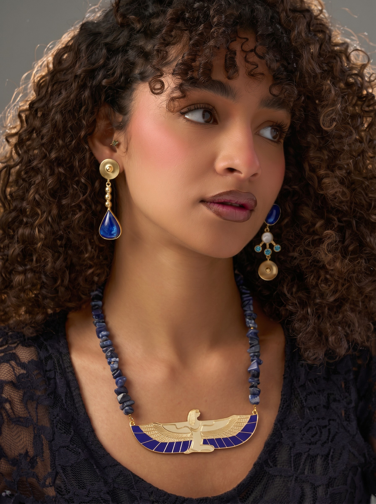 Isis necklace & Earrings