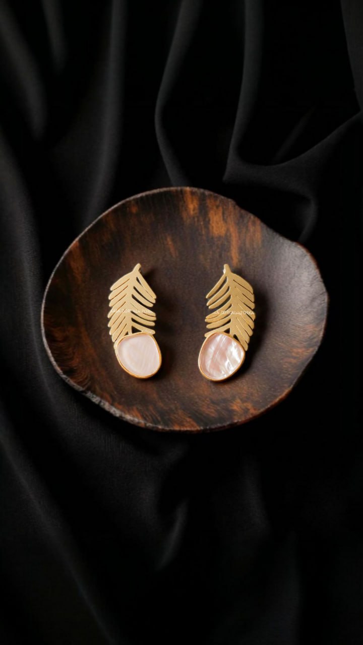 Feather shell Earrings
