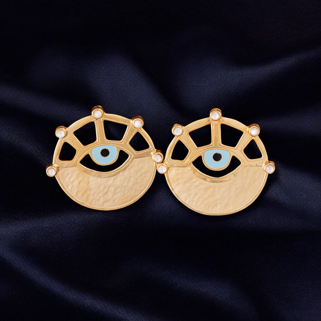 Circle eye Earrings