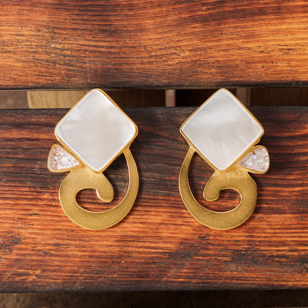 LanGeek Earrings