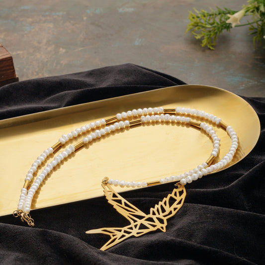 Bird fly necklace
